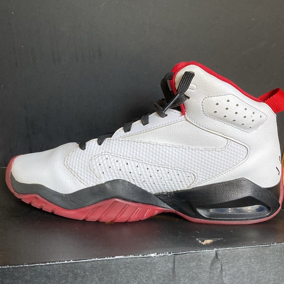 Jordan Lift Off - Picture 3 of 9